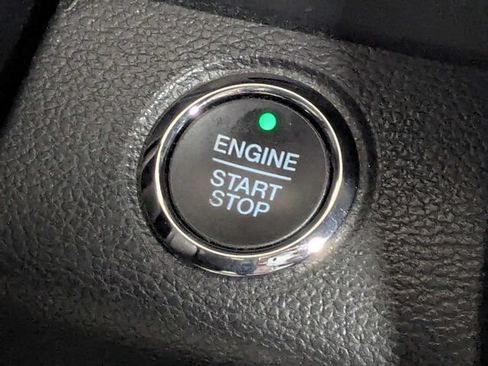 Used 2019 Ford F250 Lariat w/ Lariat Ultimate Package AWD/4WD image 30