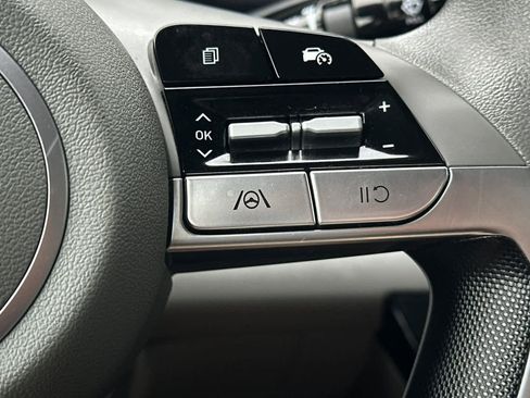 Used 2024 Hyundai Elantra SEL image 30