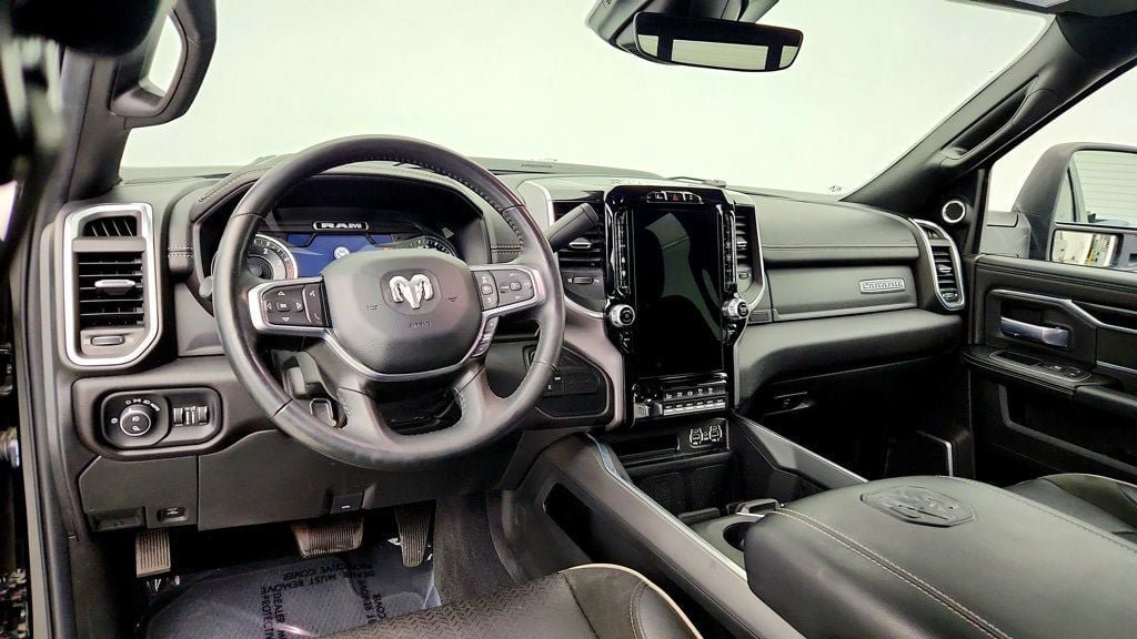 Used 2023 RAM 2500 Laramie AWD/4WD image 12