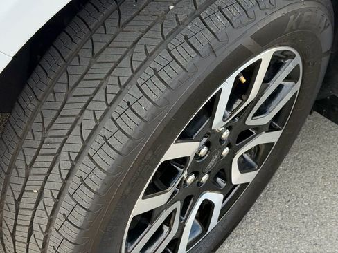 Certified 2024 Ford Maverick Lariat image 12