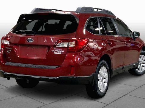Used 2015 Subaru Outback 2.5i Premium image 12