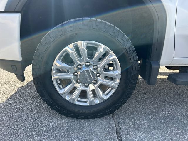 Used 2022 GMC Sierra 3500 Denali w/ Denali Ultimate Package AWD/4WD image 44