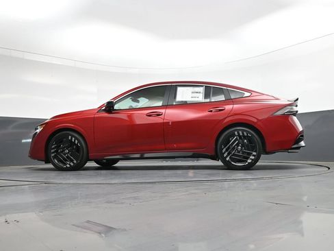 Certified 2026 Nissan Sentra SR w/ Floor Mat Package FWD image 44
