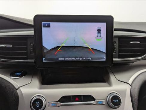 Used 2023 Ford Explorer XLT w/ Equipment Group 202A image 29