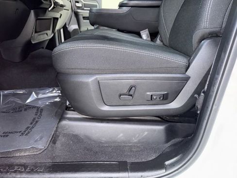 Used 2026 RAM 2500 Big Horn AWD/4WD image 5