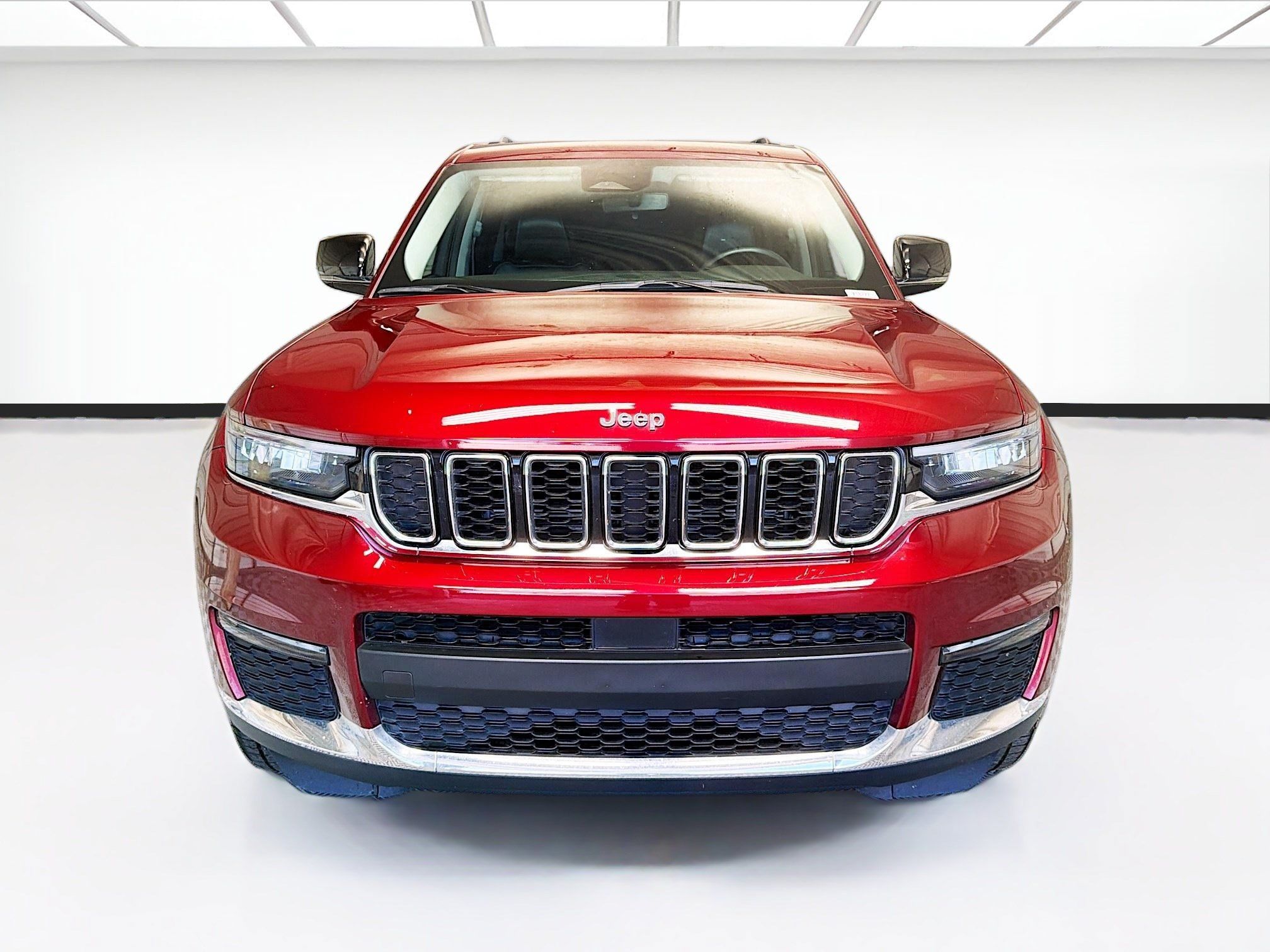 Used 2021 Jeep Grand Cherokee L Limited AWD/4WD image 2