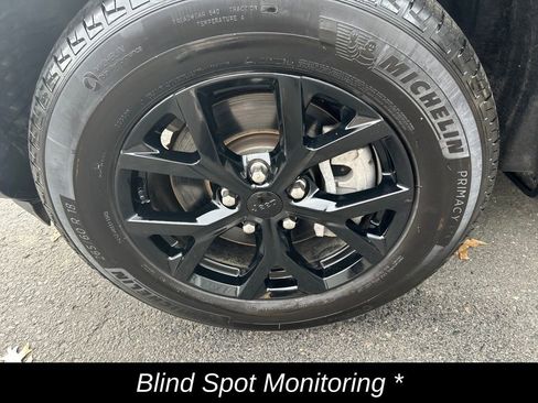 Used 2024 Jeep Grand Cherokee L Laredo image 10