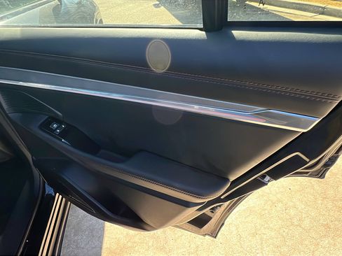 Used 2024 Jeep Wagoneer Launch Edition image 22