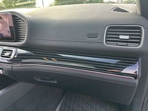 Certified 2024 Mercedes-Benz GLS 580 4MATIC image 37