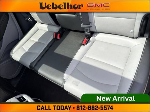 Used 2023 GMC Terrain SLT FWD image 18