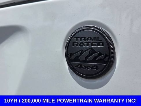 Used 2025 Jeep Wrangler Unlimited Sport AWD/4WD image 19