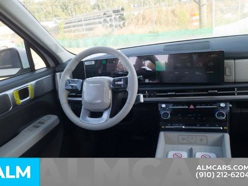 Used 2026 Hyundai Santa Fe SE FWD image 22