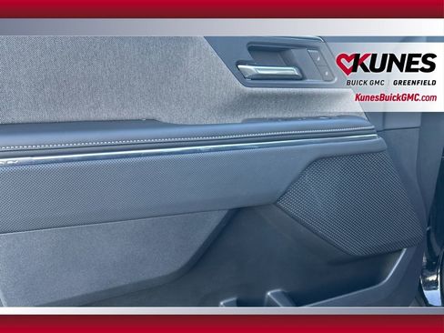 New 2026 GMC Sierra EV Elevation image 18