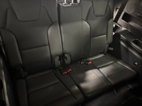 Used 2024 Kia Telluride S FWD image 21