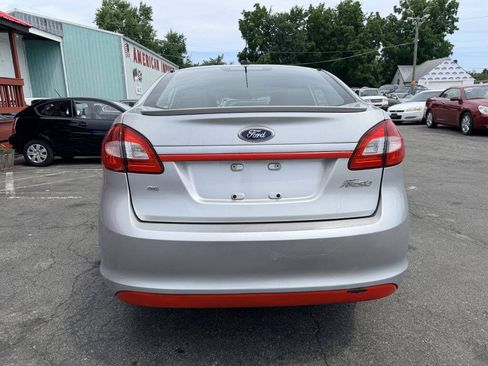 Used 2011 Ford Fiesta SE w/ 202A Rapid Spec Order Code FWD image 4