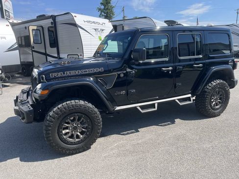 Used 2023 Jeep Wrangler Unlimited Rubicon 392 w/ Trailer Tow Package AWD/4WD image 2