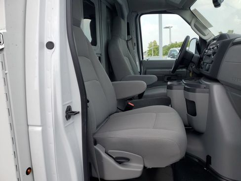 New 2027 Ford E-350 and Econoline 350 Super Duty w/ Power Equipment Group RWD image 23
