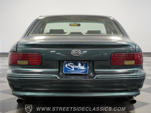 Used 1995 Chevrolet Impala SS image 10