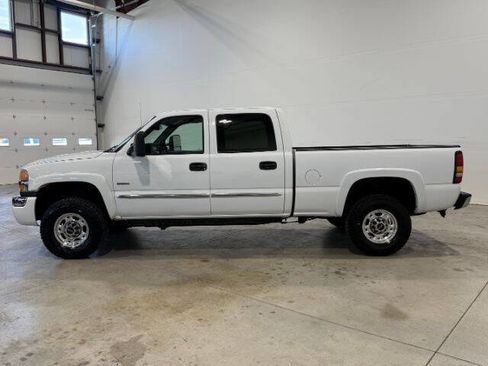 Used 2005 GMC Sierra 2500 SLE w/ Heavy-Duty Power Package AWD/4WD image 12