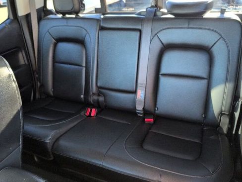 Certified 2021 Chevrolet Colorado LT w/ LT Convenience Package image 8