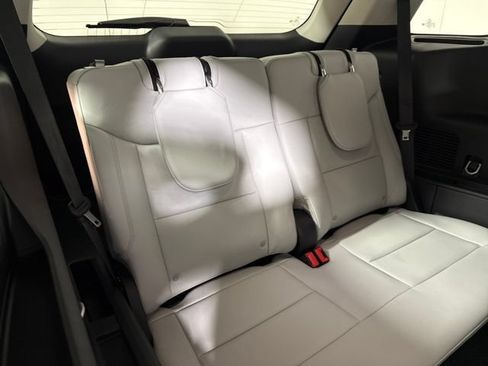 New 2026 Ford Explorer Platinum w/ LUX Leather Package AWD/4WD image 15