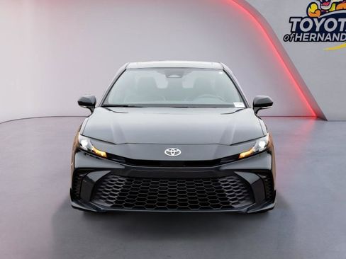 Used 2026 Toyota Camry SE image 2