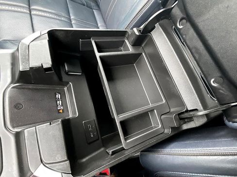 Used 2022 Chevrolet Silverado 1500 High Country image 23