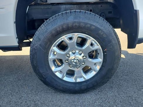 Used 2024 RAM 2500 Laramie AWD/4WD image 33