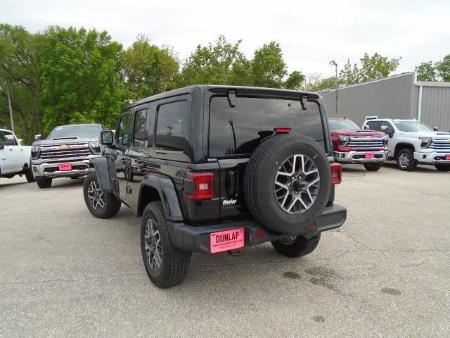 Used 2025 Jeep Wrangler Unlimited Sahara AWD/4WD image 26