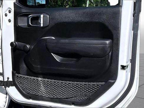 Used 2022 Jeep Wrangler Sport AWD/4WD image 26