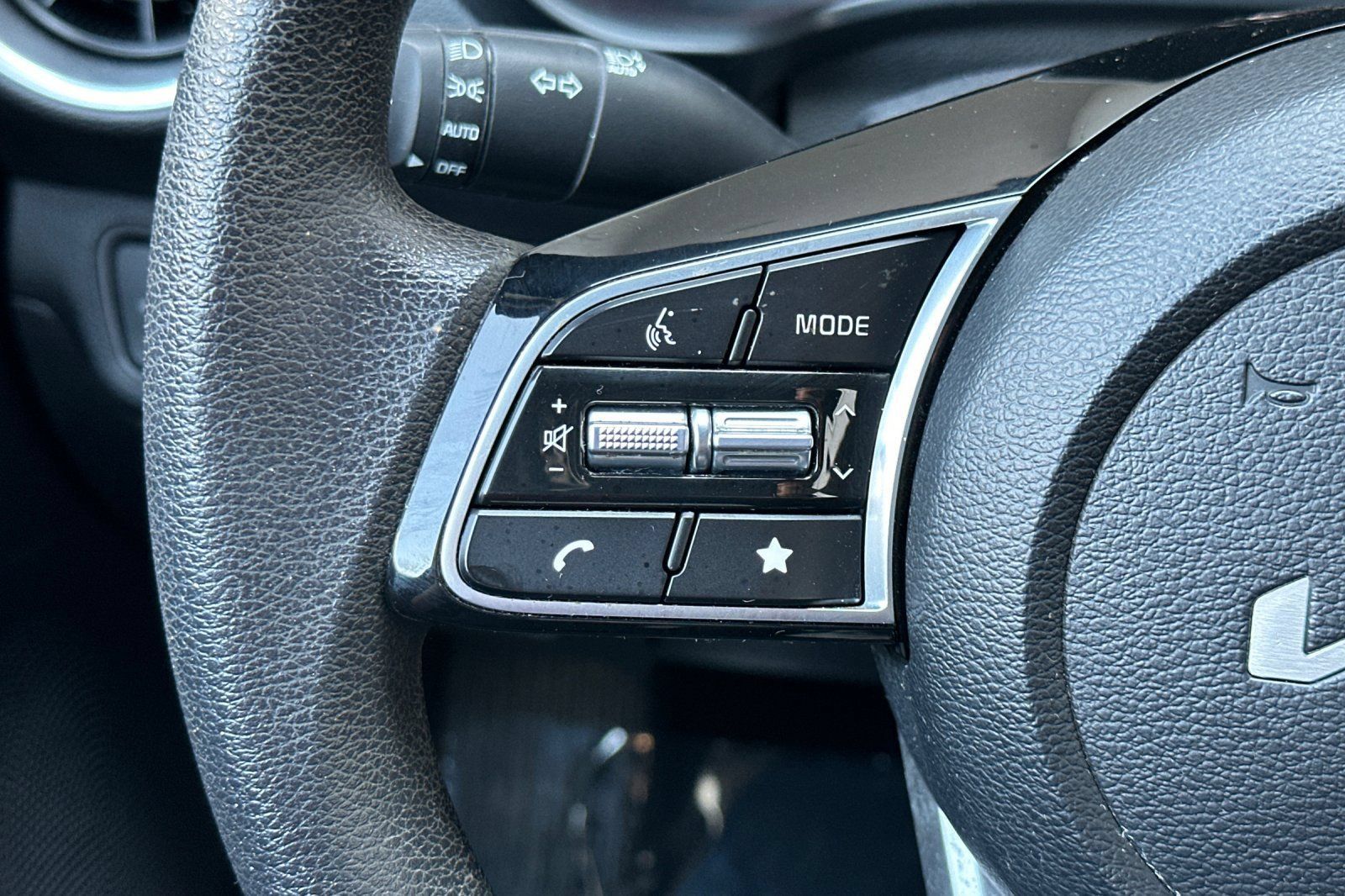 Certified 2024 Kia Forte LXS w/ LXS Technology Package FWD image 24