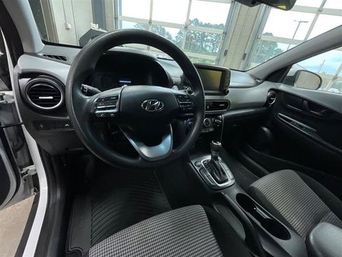 Used 2021 Hyundai Kona SE AWD/4WD image 13