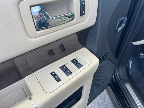 Used 2019 Ford Flex Limited w/ Equipment Group 301A FWD image 13
