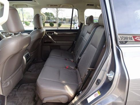 Used 2015 Lexus GX 460 Luxury image 13