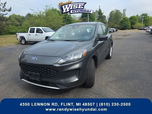 Used 2020 Ford Escape S AWD/4WD image 3