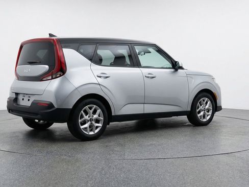 Used 2025 Kia Soul LX w/ LX Technology Package image 9