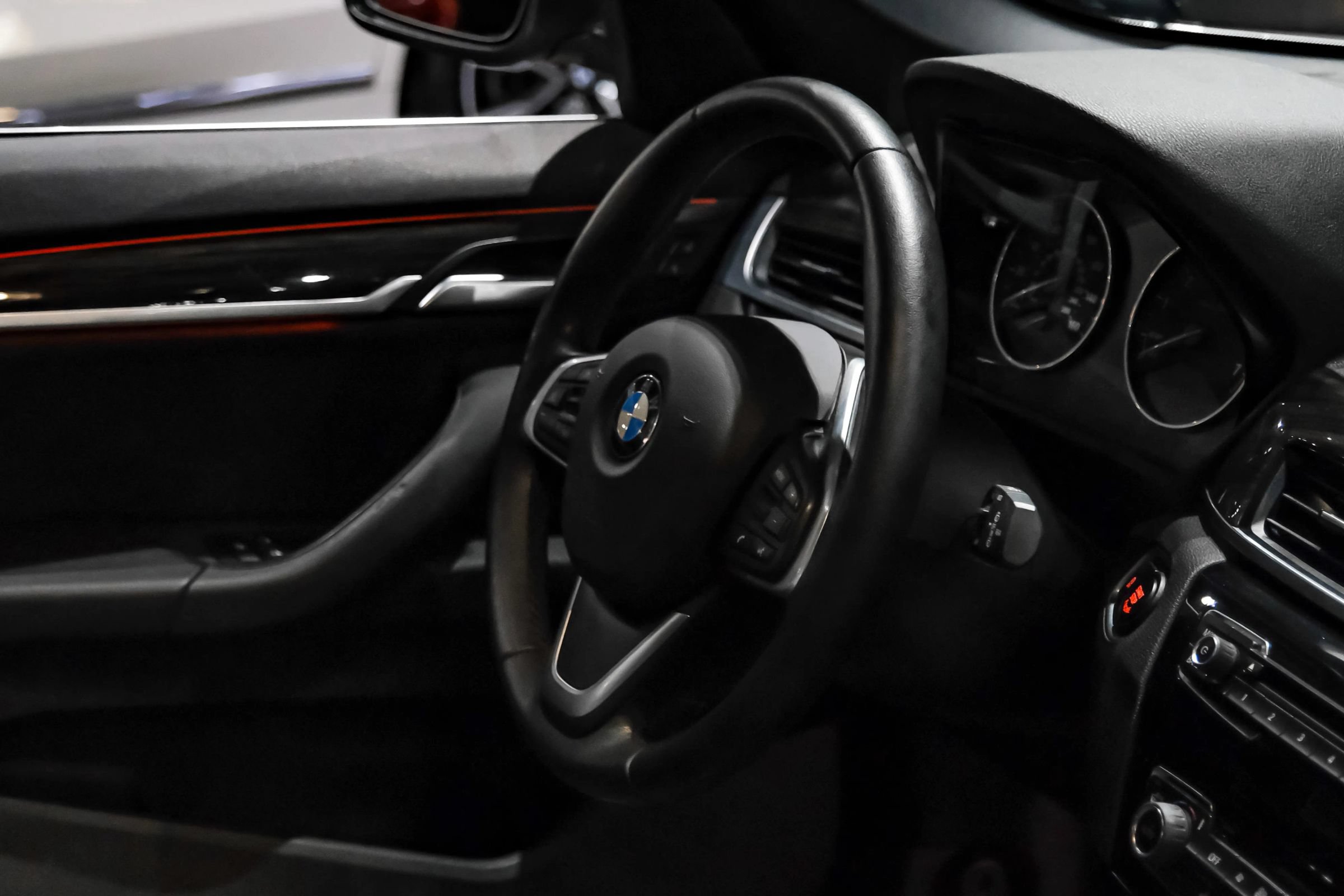 Used 2018 BMW X1 sDrive28i FWD image 11