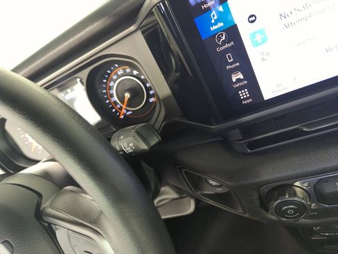 New 2026 Jeep Gladiator Sport image 24