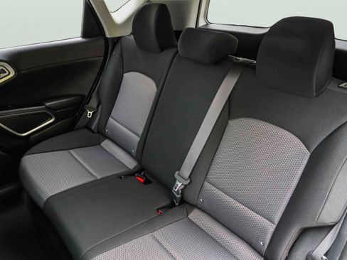 Certified 2025 Kia Soul LX w/ LX Technology Package FWD image 20
