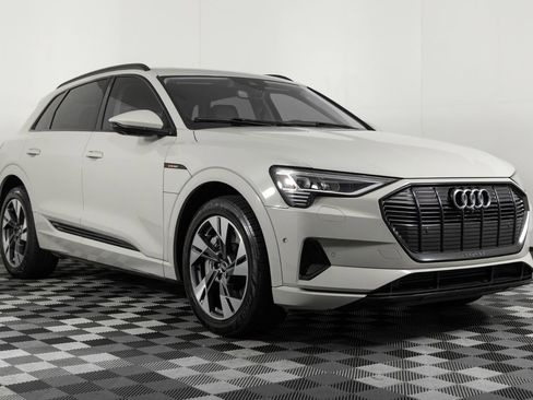 Used 2021 Audi e-tron Premium w/ Convenience Plus Package image 8