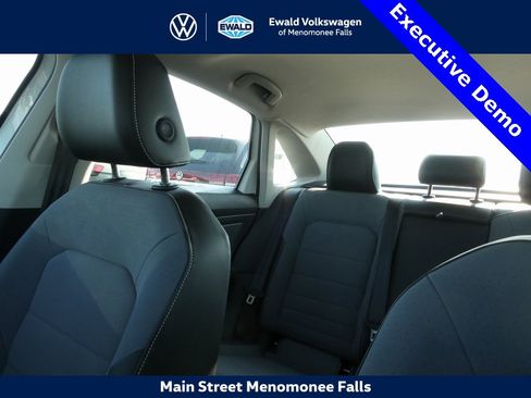 New 2025 Volkswagen Jetta SE image 37