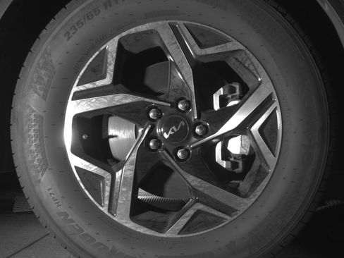 Used 2025 Kia Sportage LX image 13