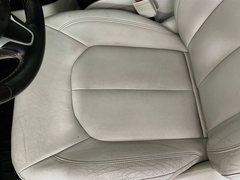 Used 2017 Chrysler Pacifica Touring-L FWD image 20