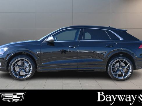 Used 2025 Audi RS Q8 performance image 4