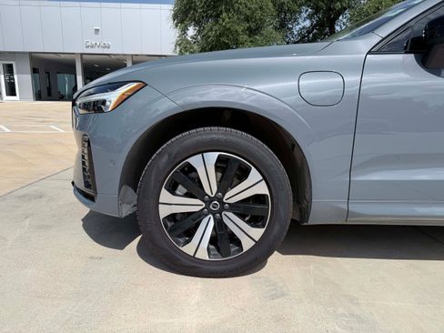 Certified 2024 Volvo XC60 T8 Plus w/ Climate Package AWD/4WD image 9
