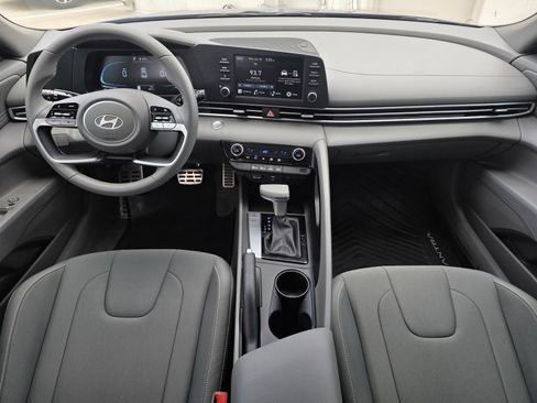 Certified 2026 Hyundai Elantra Sport FWD image 10