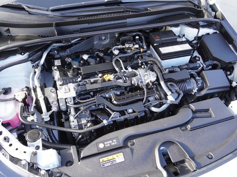 Certified 2024 Toyota Corolla SE image 14