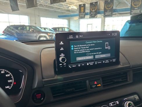 Certified 2025 Honda Pilot TrailSport image 2