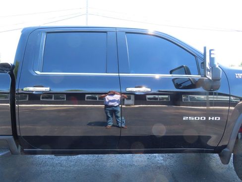 Used 2020 Chevrolet Silverado 2500 High Country w/ Z71 Off-Road Package AWD/4WD image 23