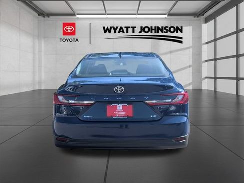 Used 2025 Toyota Camry LE FWD image 5